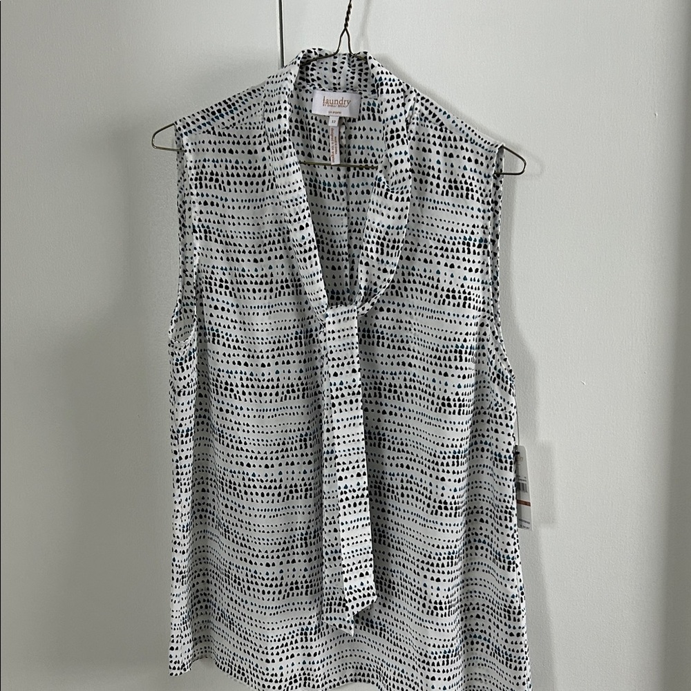 Laundry By Shelli Segal Black and White Patterned Blouse